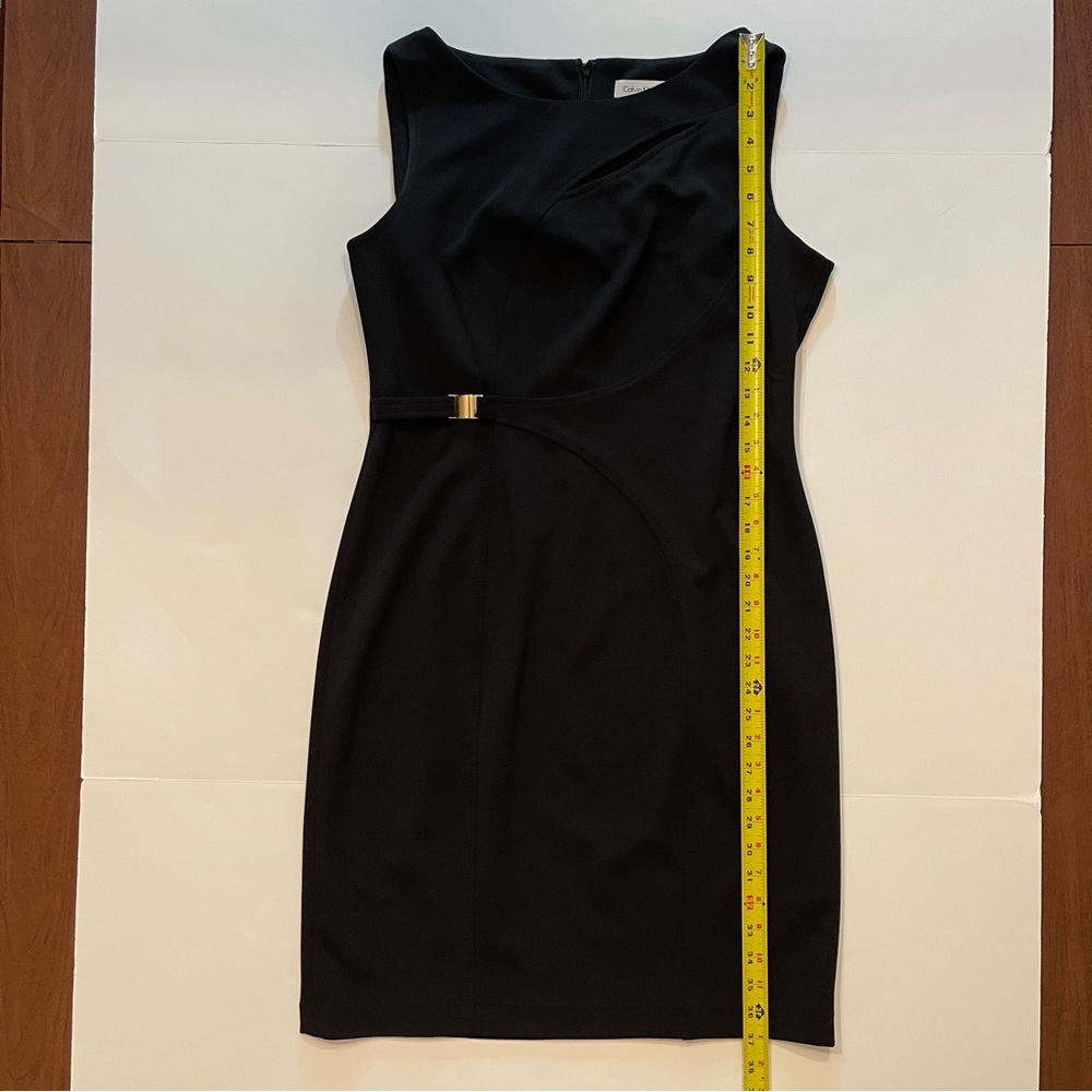 Calvin Klein Black Sleeveless Sheath Bateau Neck Gold Buckle Stretch Dress 12 - Picture 8 of 11